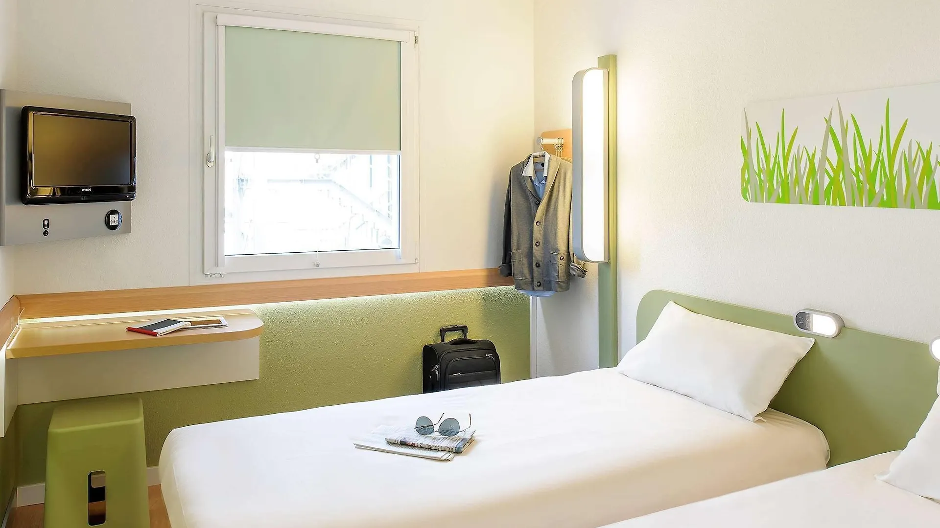 Ibis Budget London Hounslow 2*,