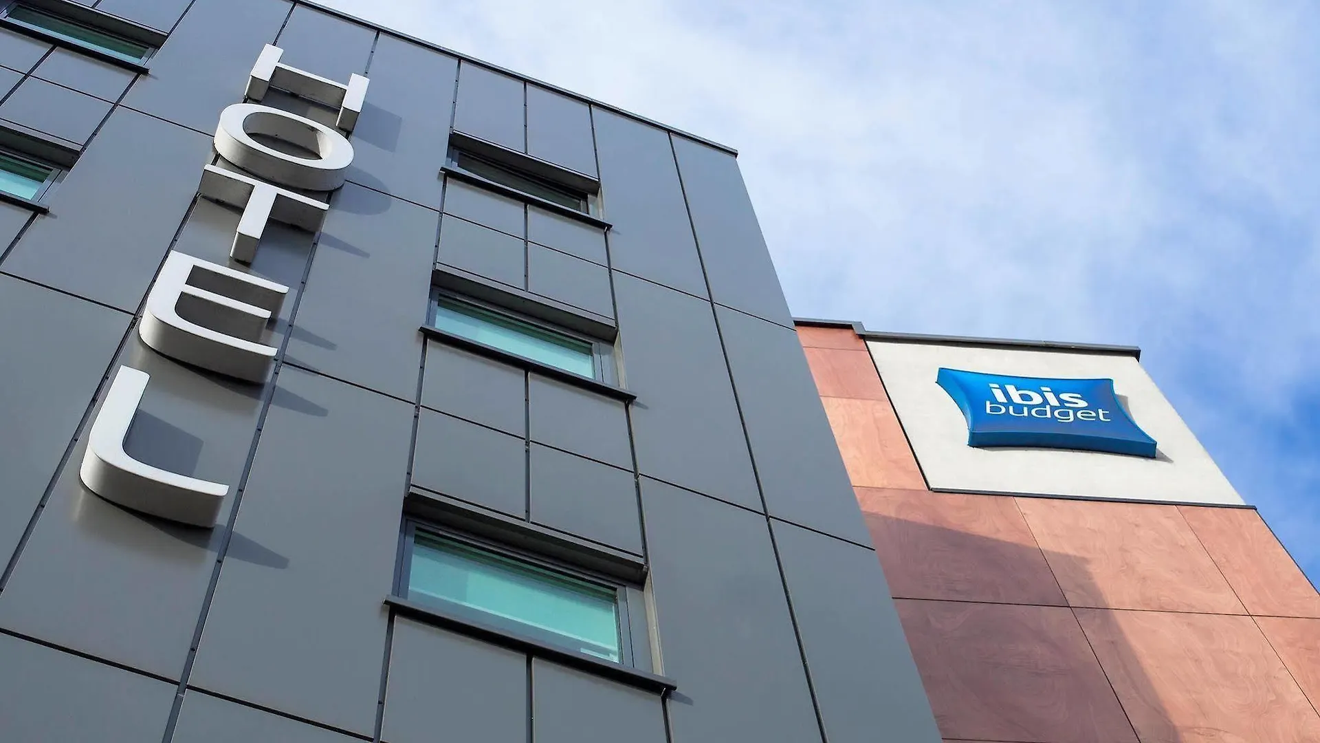 Ibis Budget London Hounslow Hotel