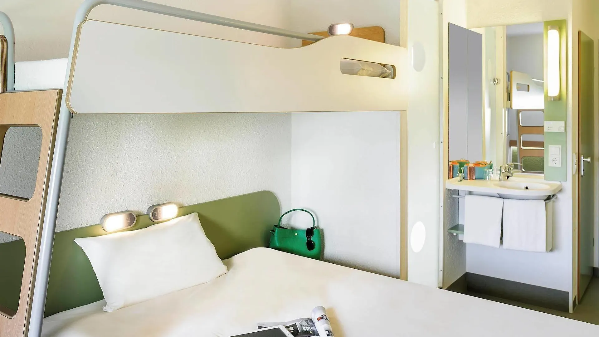 Ibis Budget London Hounslow Hotel