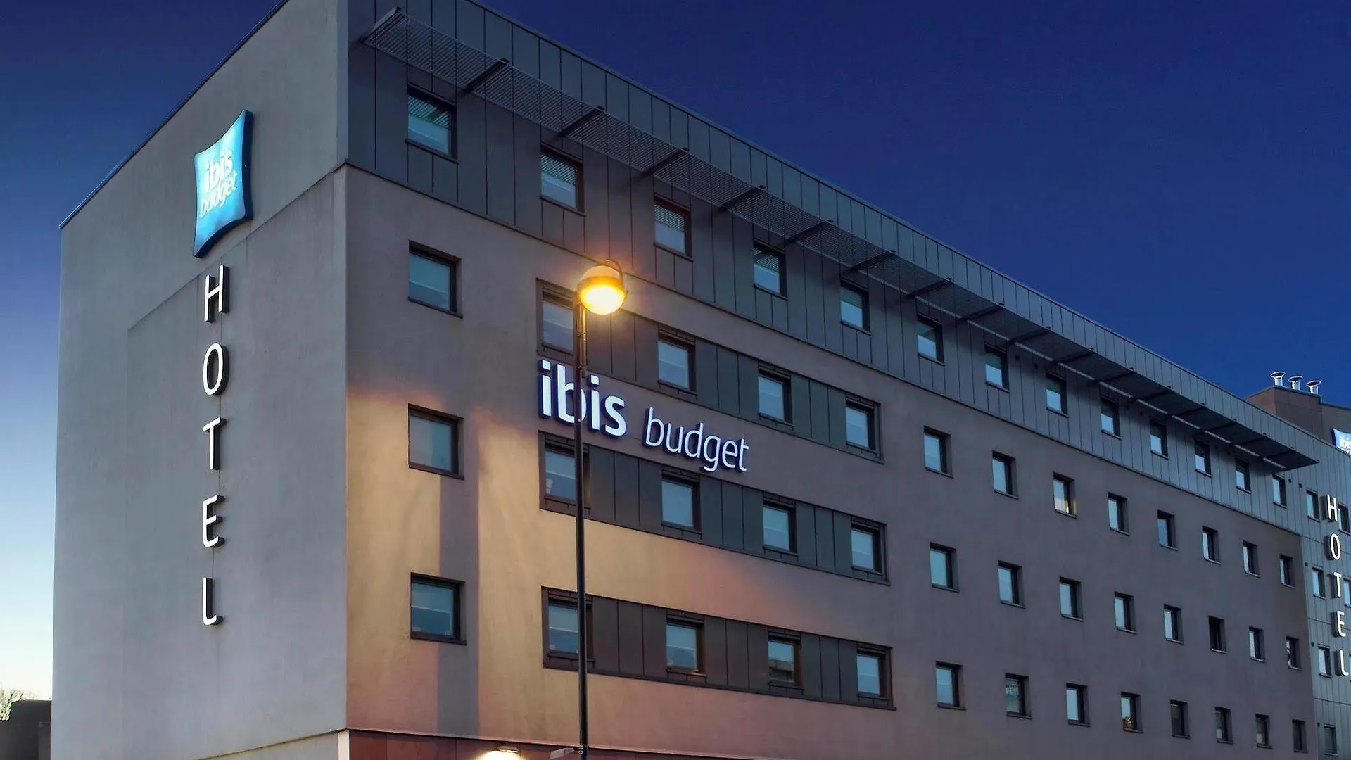 Ibis Budget London Hounslow Hotel