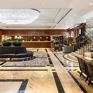 ホテル Radisson Blu Hotel, London Heathrow, ヒースロー