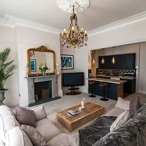  Apartment Court House United Kingdom