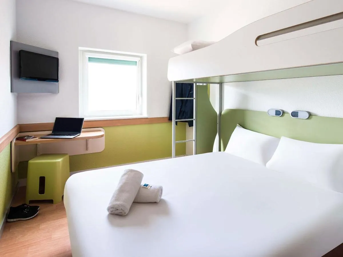 Ibis Budget London Hounslow Hotel